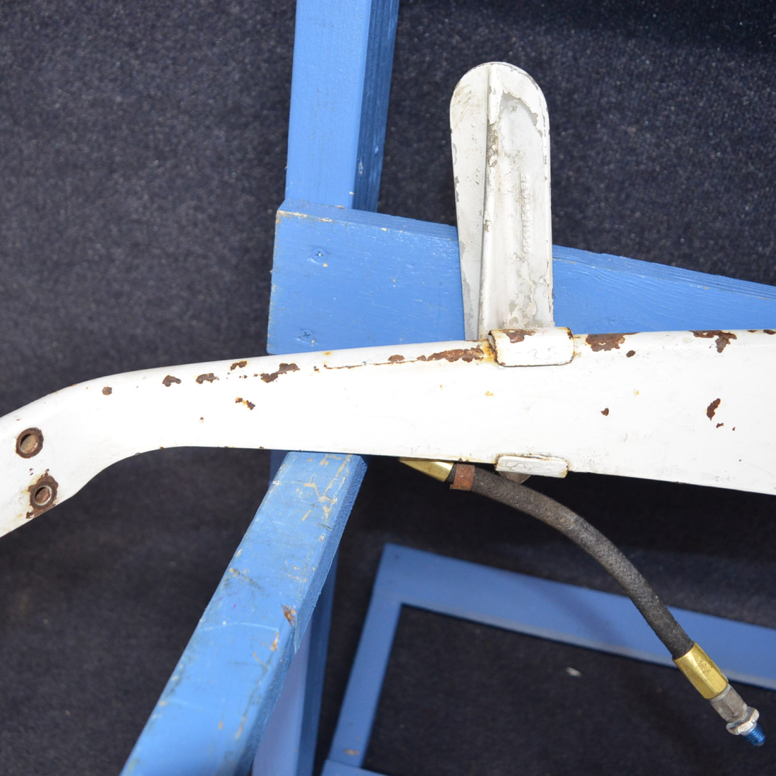 Used aircraft parts for sale, 0541158-4 Cessna C175 SPRING MAIN LANDING GEAR - RH