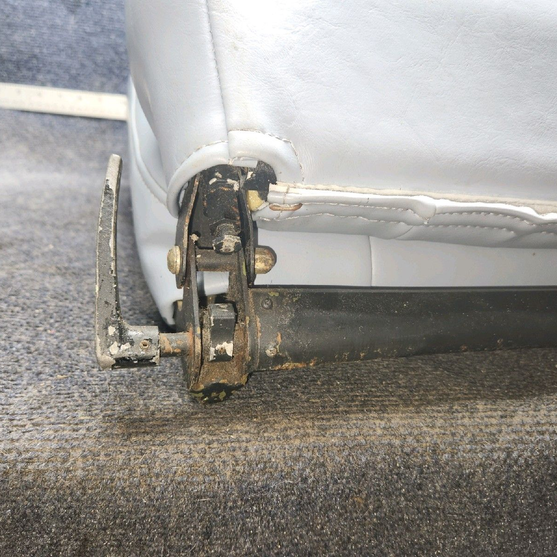 Used aircraft parts for sale, 96827-022 piper PA-28-181 Rear Seat Assembly – LH