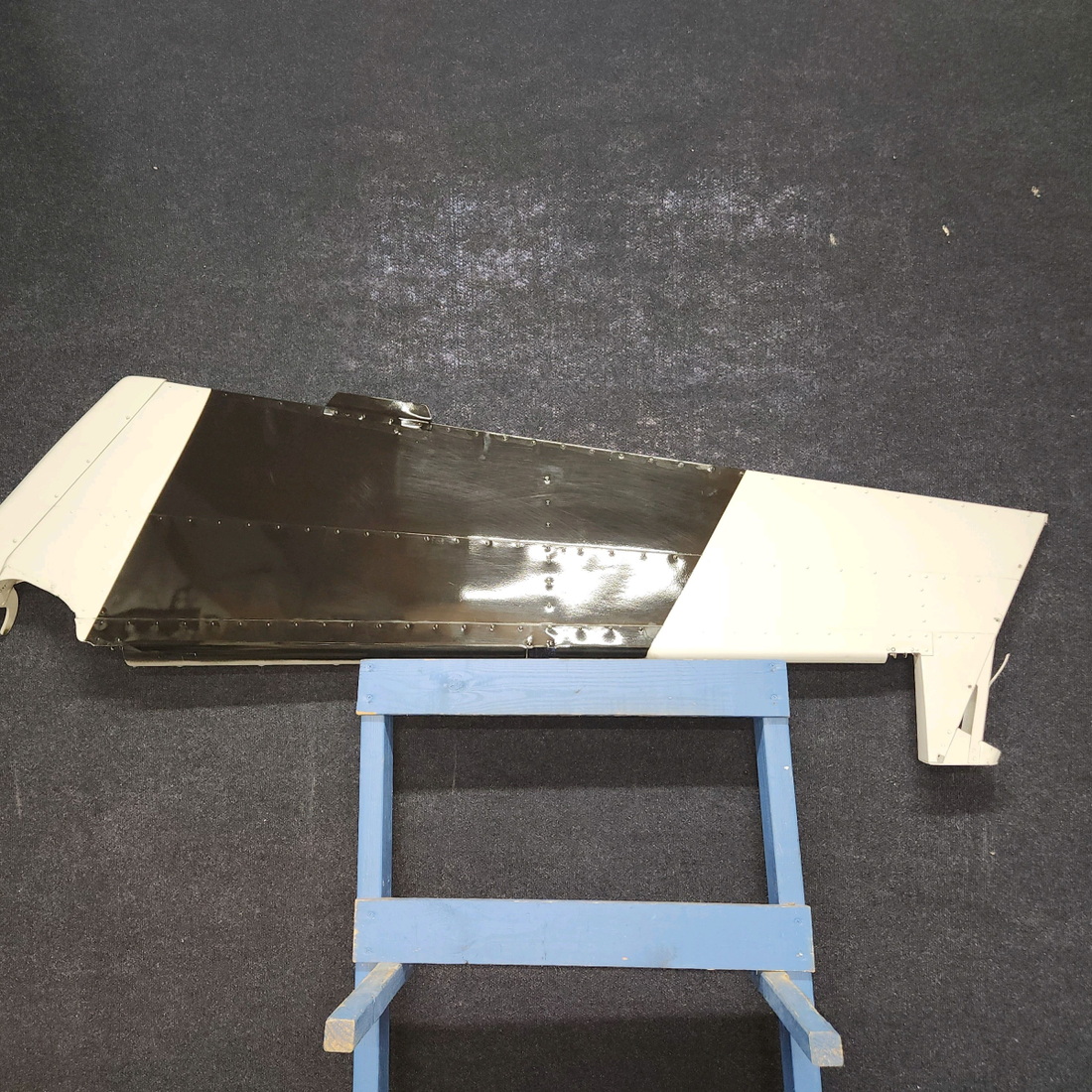 Used aircraft parts for sale, 0531006-66 Cessna 172E Rudder Assembly
