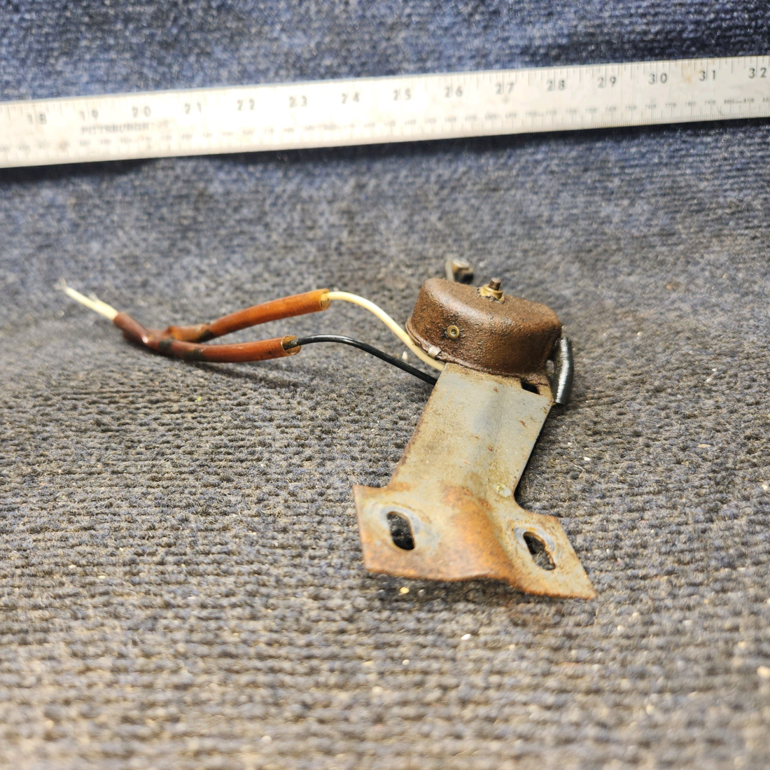 Used aircraft parts for sale, C590501-0101 Cessna 172F Flap Position Transmitter