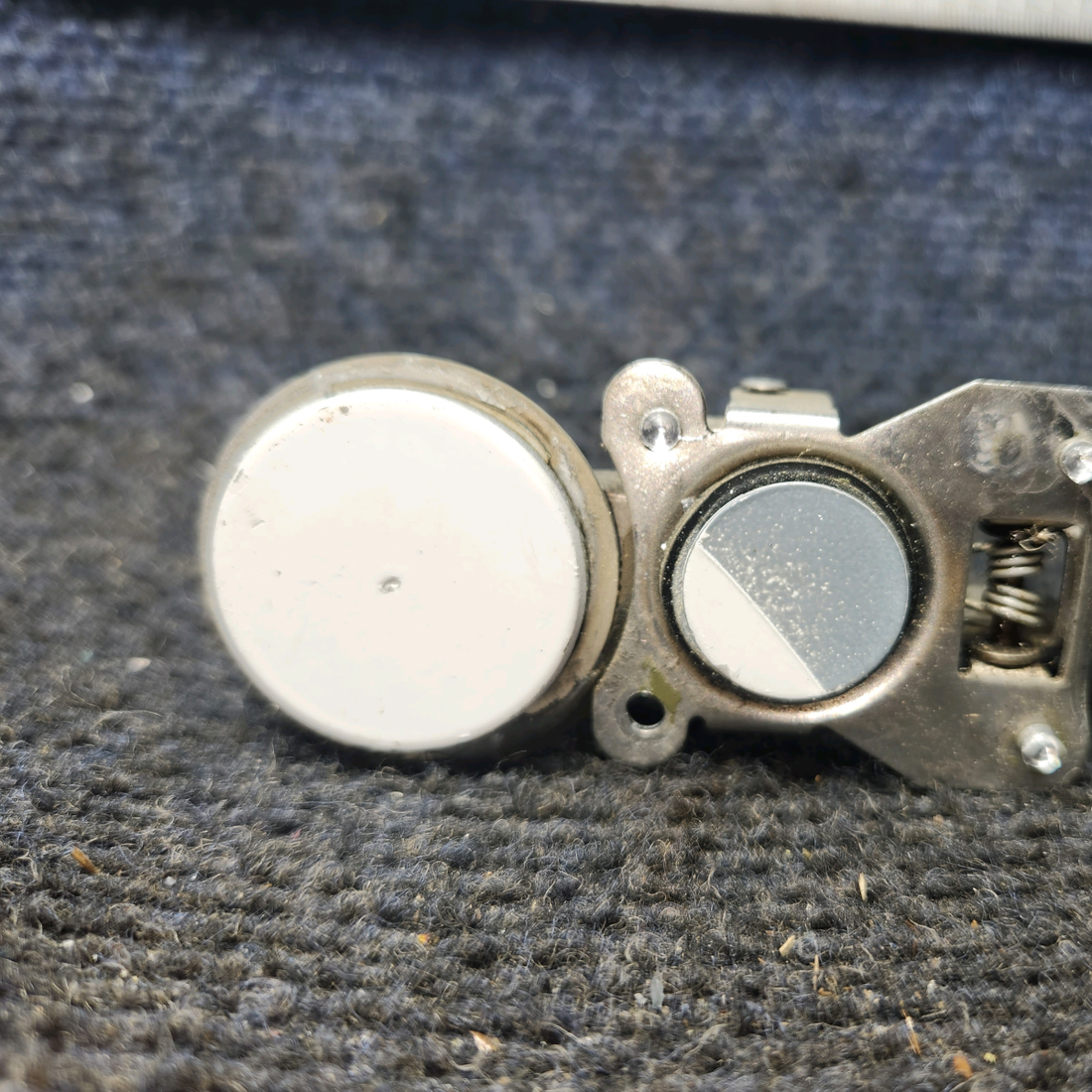 Used aircraft parts for sale, S2455-1 Cessna C172P Baggage Door Latch Assembly