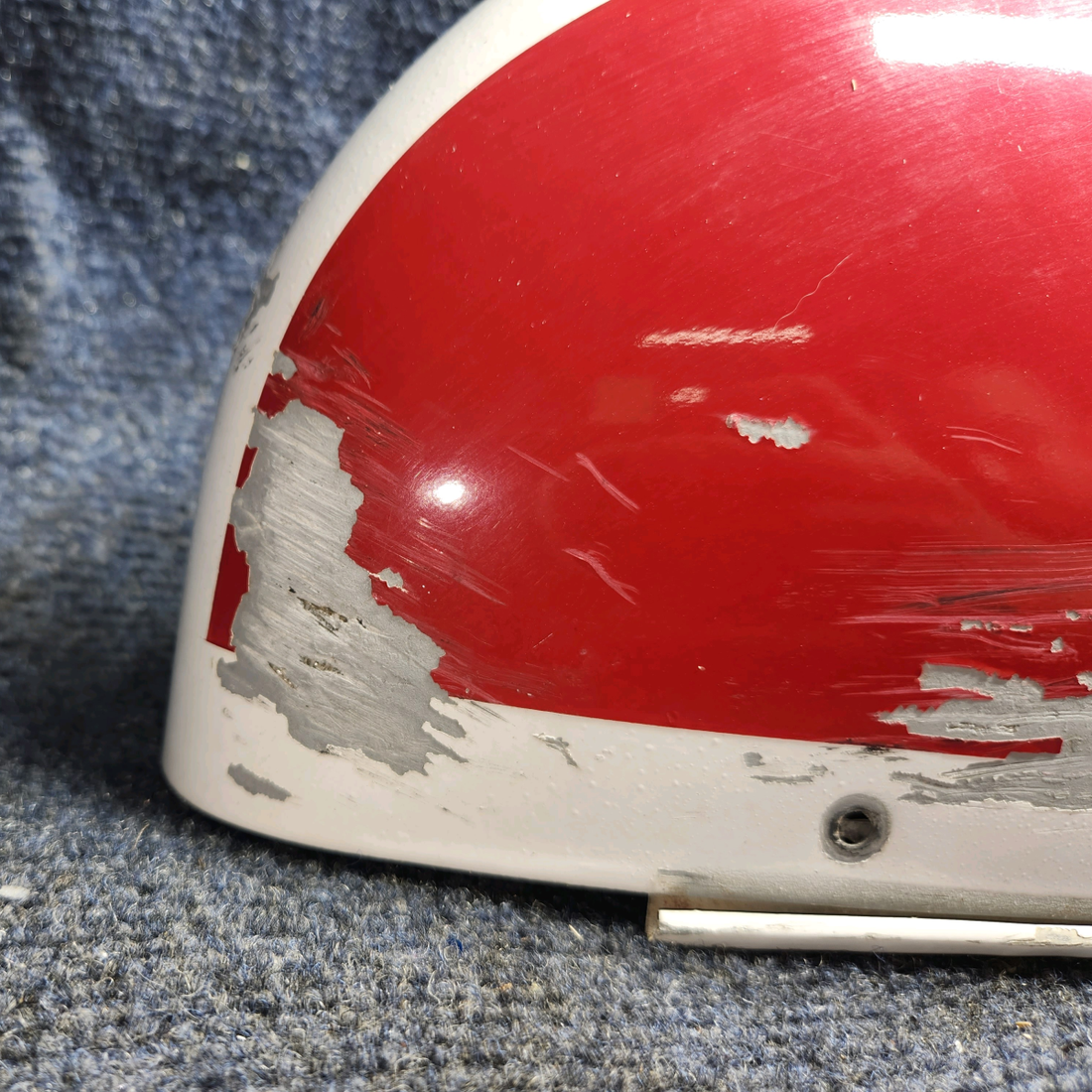 Used aircraft parts for sale, 0523565-30 cessna 150G Wing Tip Assembly – RH – Worn Paint, See Photos