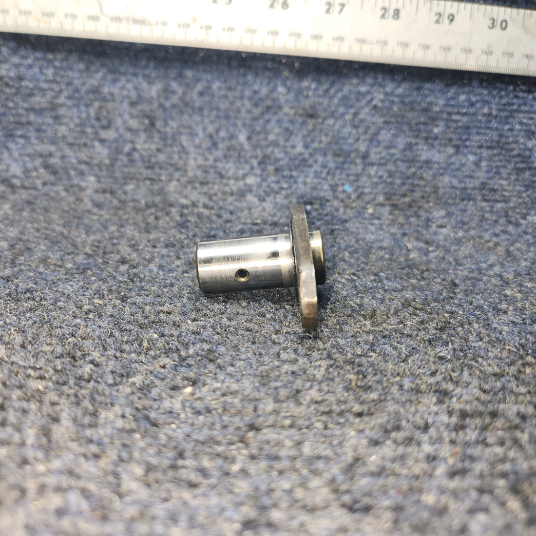 Used aircraft parts for sale, LW-13796 Lycoming O-320 Piper PA28-140 Crankshaft Idler Gear Shaft