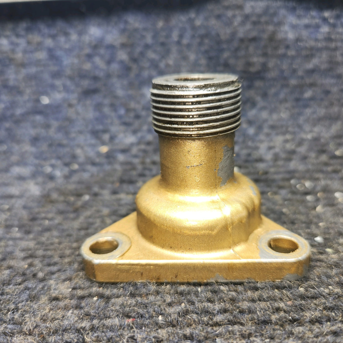 Used aircraft parts for sale, 641531 Continental O-300-D Cessna 172F Tachometer Drive Adapter Assy