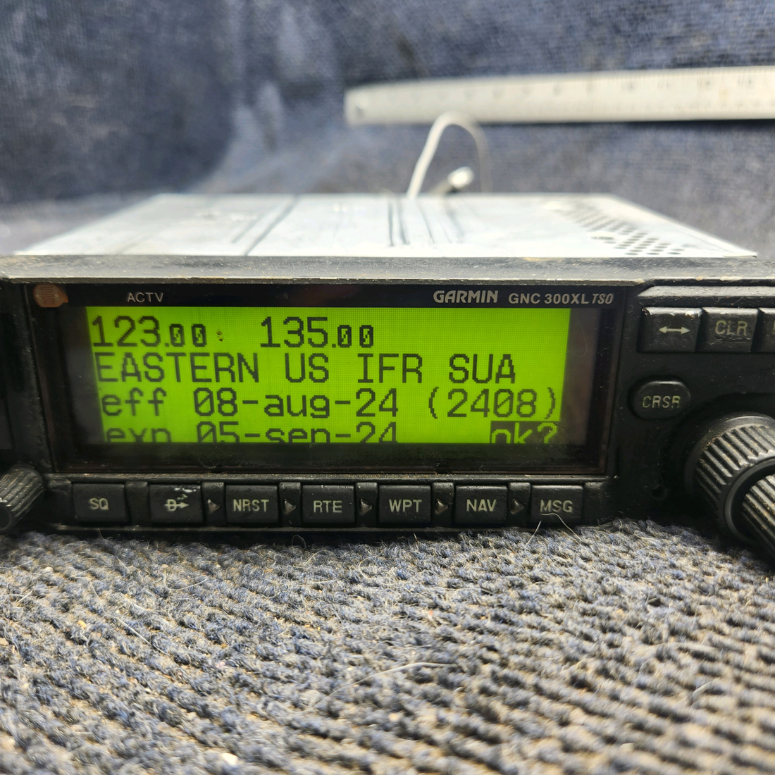 Used aircraft parts for sale, 011-00433-00 Garmin GNC-300XL cessna 172N GPS-Com Radio with Tray (Volts: 14)