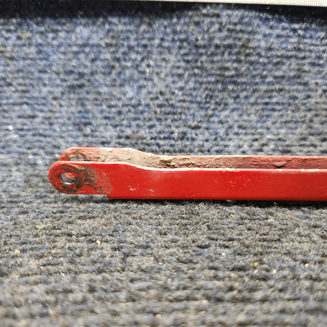 Used aircraft parts for sale, 0532001-47 Cessna C175 Elevator Tab Actuator Push-Pull Channel