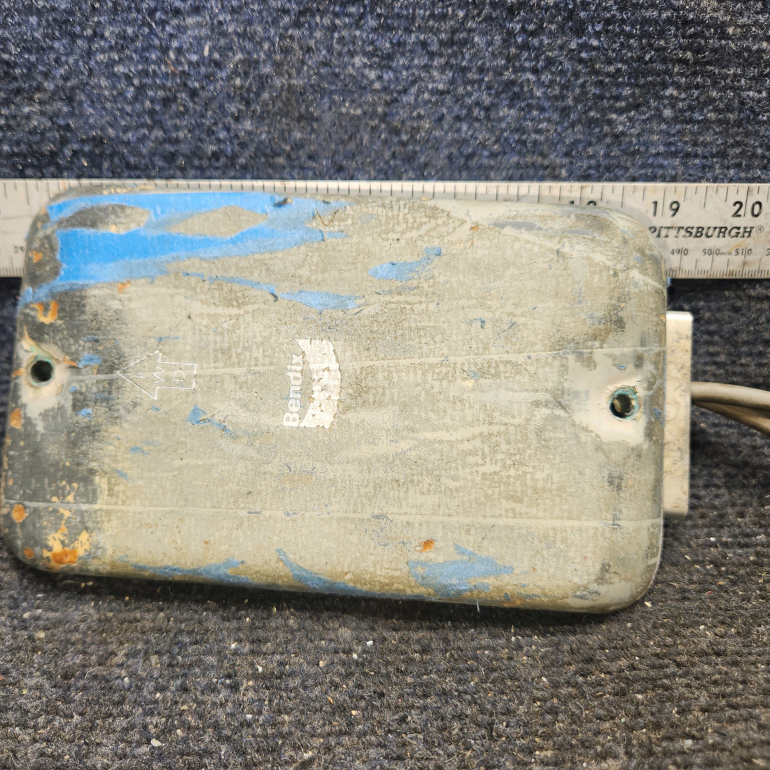 Used aircraft parts for sale, 1U022-08, 1U027-01 Bendix Piper PA-28-140 ADF Radio 201C w/ Tray, Indicator & Antenna (14/28V)