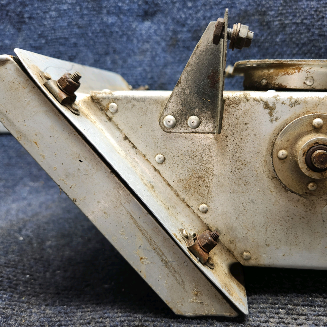 Used aircraft parts for sale, 0550180-1 Continental O-300-D Cessna 172F Carburetor Airbox Assembly