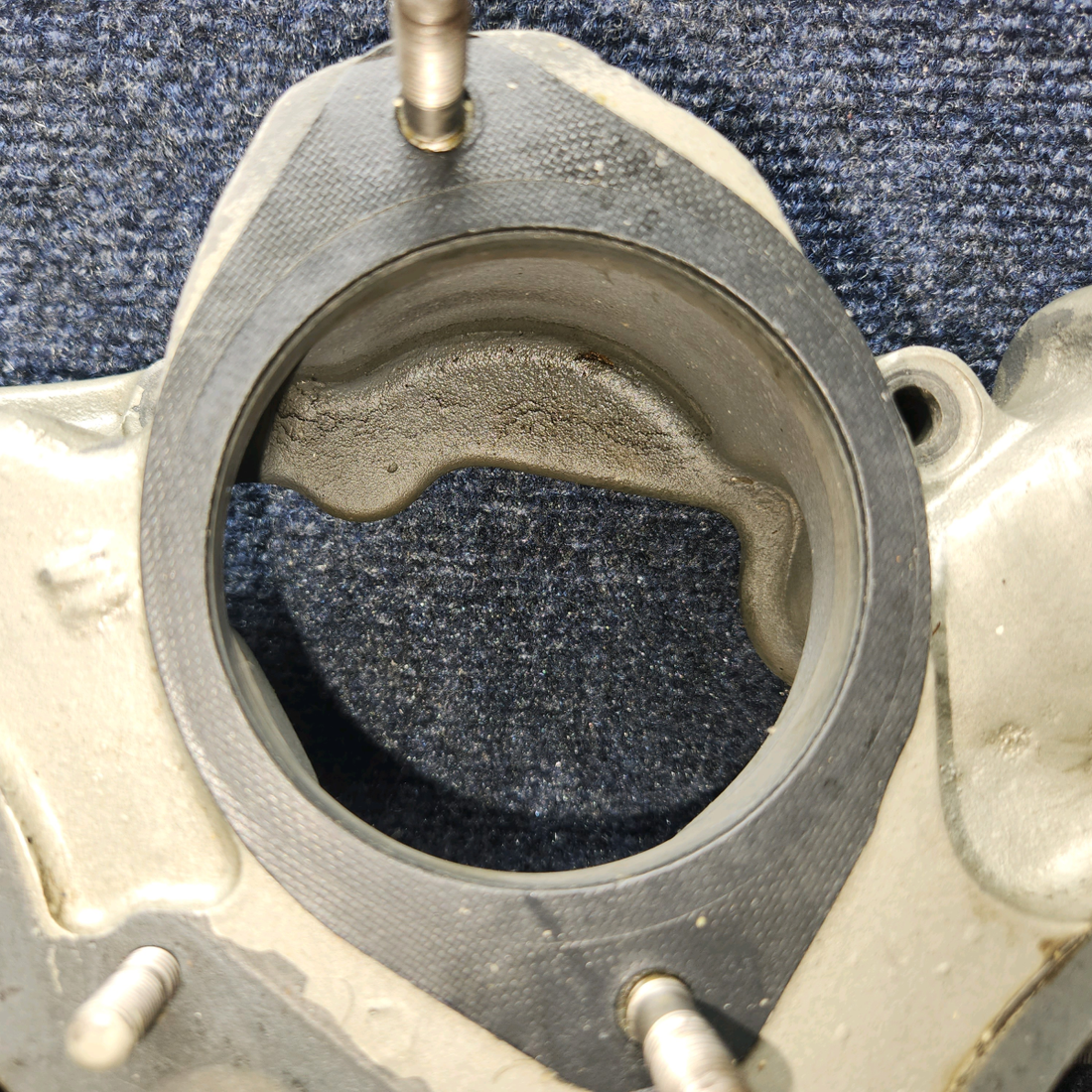 Used aircraft parts for sale, 530007 Continental O-300-A Cessna 172 Accessory Case