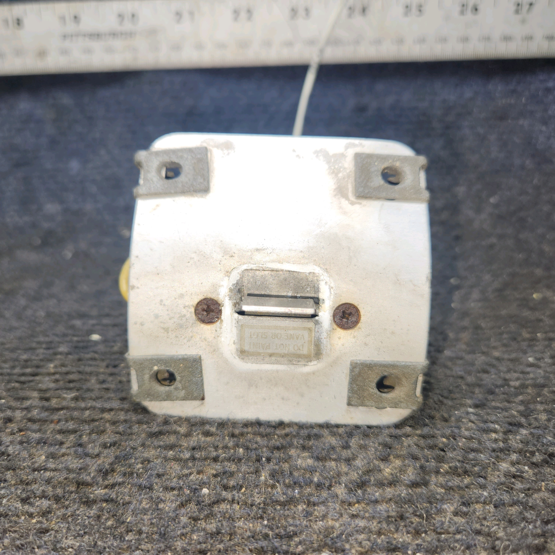 Used aircraft parts for sale, 150 Safe Flight Instruments 150 Cessna 172F Lift Detector