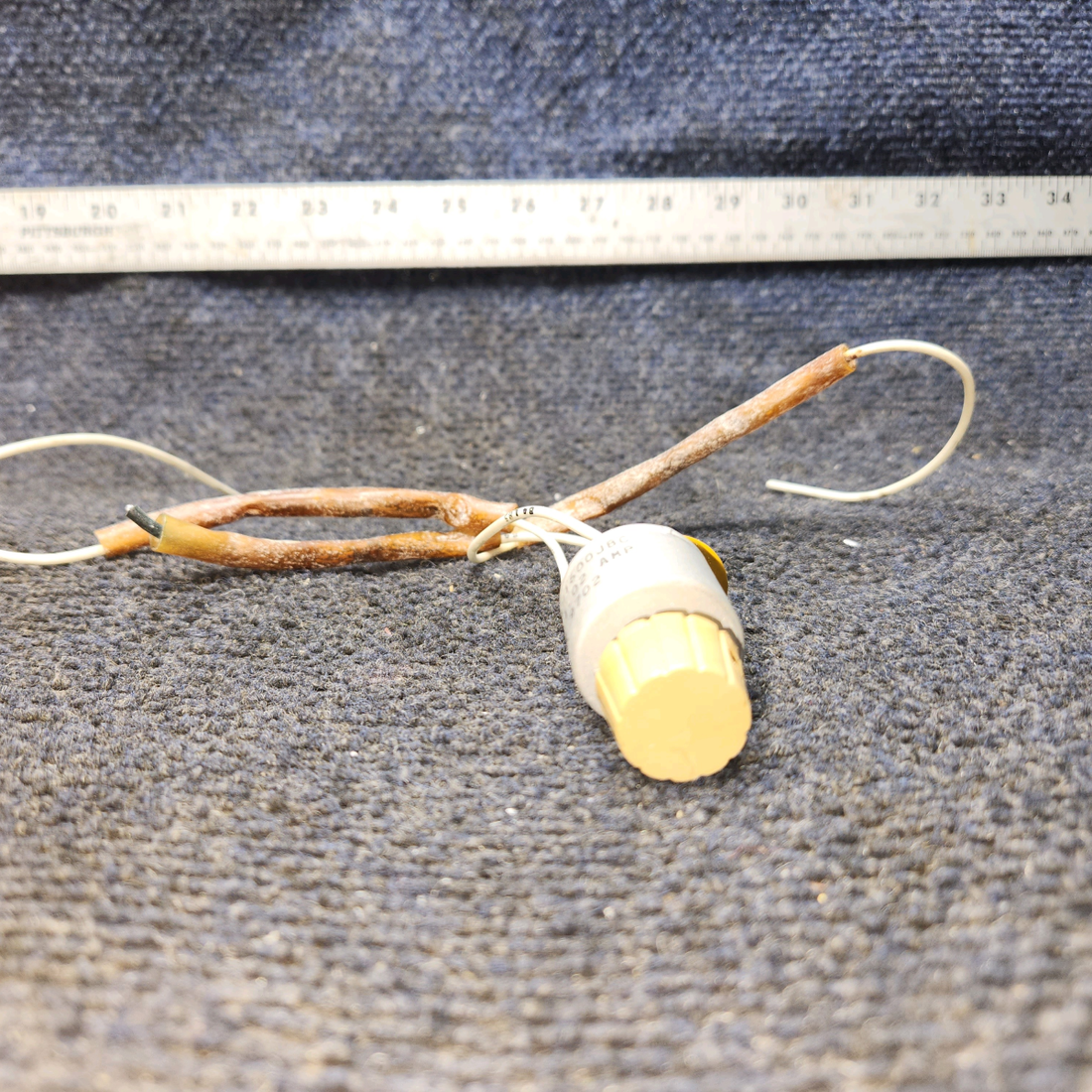 Used aircraft parts for sale, 0713247-200 Cessna 172E Rheostat Assembly