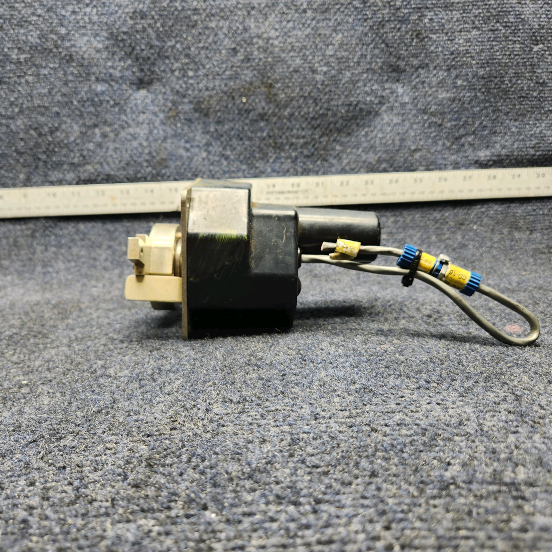 Used aircraft parts for sale, 1C508-1-529P EDO-AIRE Century III MOONEY M20J PITCH SERVO (VOLTS: 14)