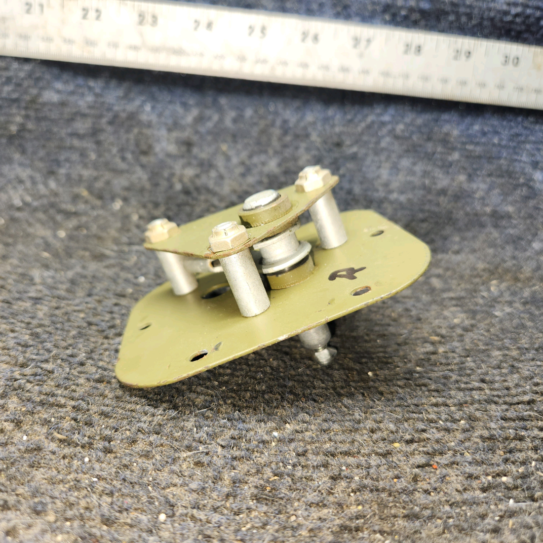Used aircraft parts for sale, 1217046-5 cessna 172N Plate Assembly