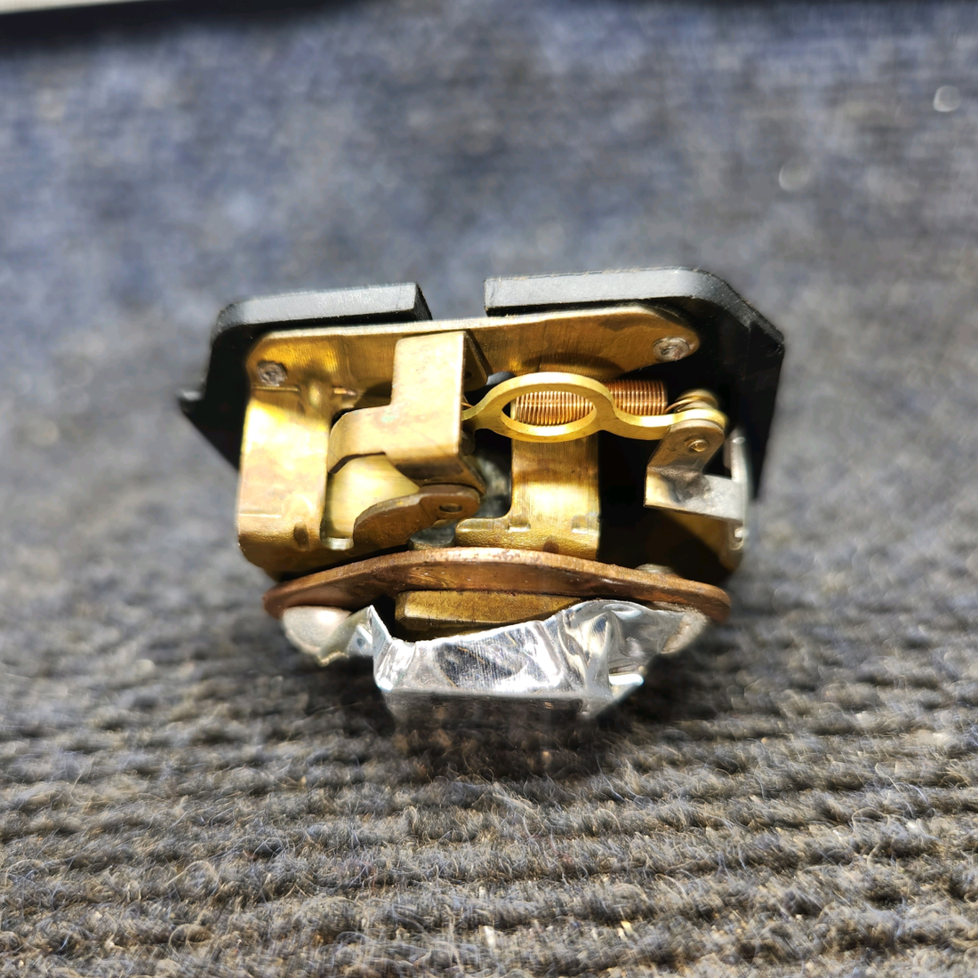 Used aircraft parts for sale, 1509413 Continental, Lycoming Oil Press Indicator