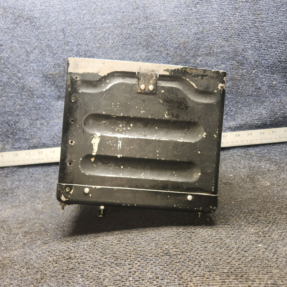 Used aircraft parts for sale, 0413402-6 cessna 150G Battery Box Bottom