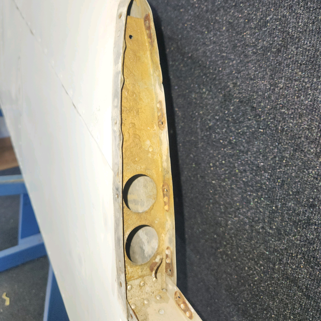 Used aircraft parts for sale, 0531006-64 Cessna 172F Vertical Stabilizer/Fin