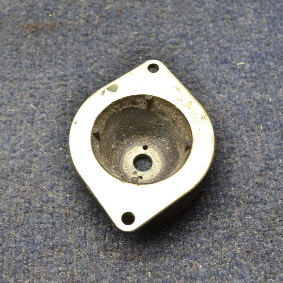 Used aircraft parts for sale, J-124540-1 Lord  [part_model] Cessna 210 LORD ENGINE SHOCK MOUNT PRICE PER EACH