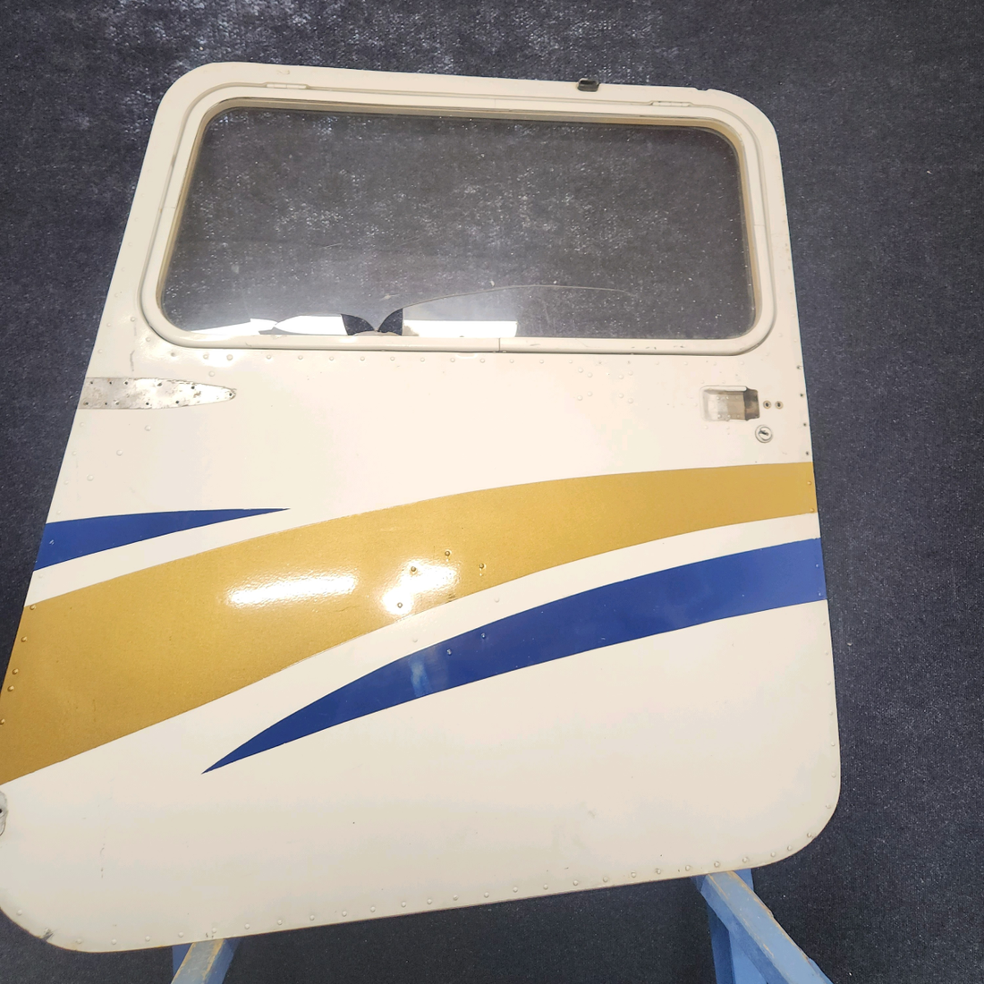 Used aircraft parts for sale, 0511106-175 Cessna 172 Cabin Door - LH