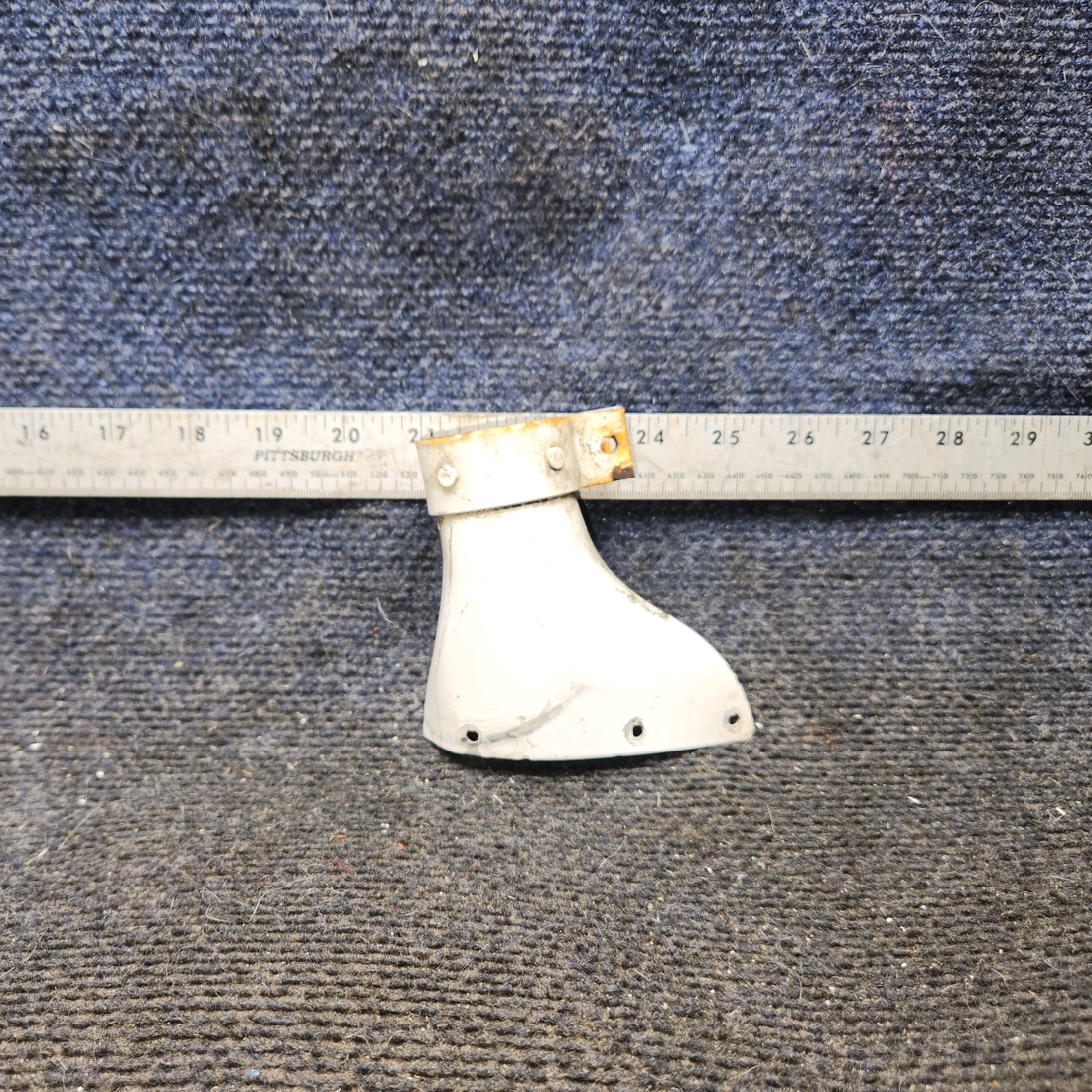 Used aircraft parts for sale, 0541191-2 cessna 172N Main Landing Gear Cover Plate Assembly – RH