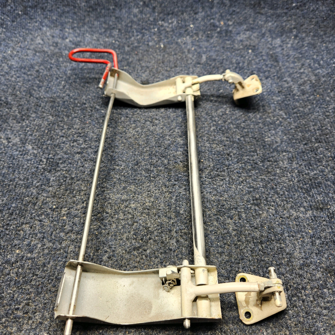 Used aircraft parts for sale, 35-415312-1 BEECHCRAFT F35 CABIN WINDOW HANDLE LH W/ PIN, SUPPORT, & LINKS