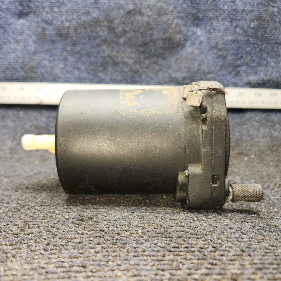 Used aircraft parts for sale, A-20(0105) cessna 150G Altimeter Indicator