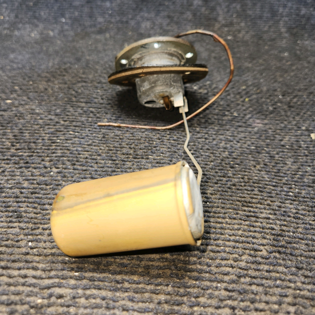 Used aircraft parts for sale, 0523557-1 Cessna 172E Fuel Level Transmitter