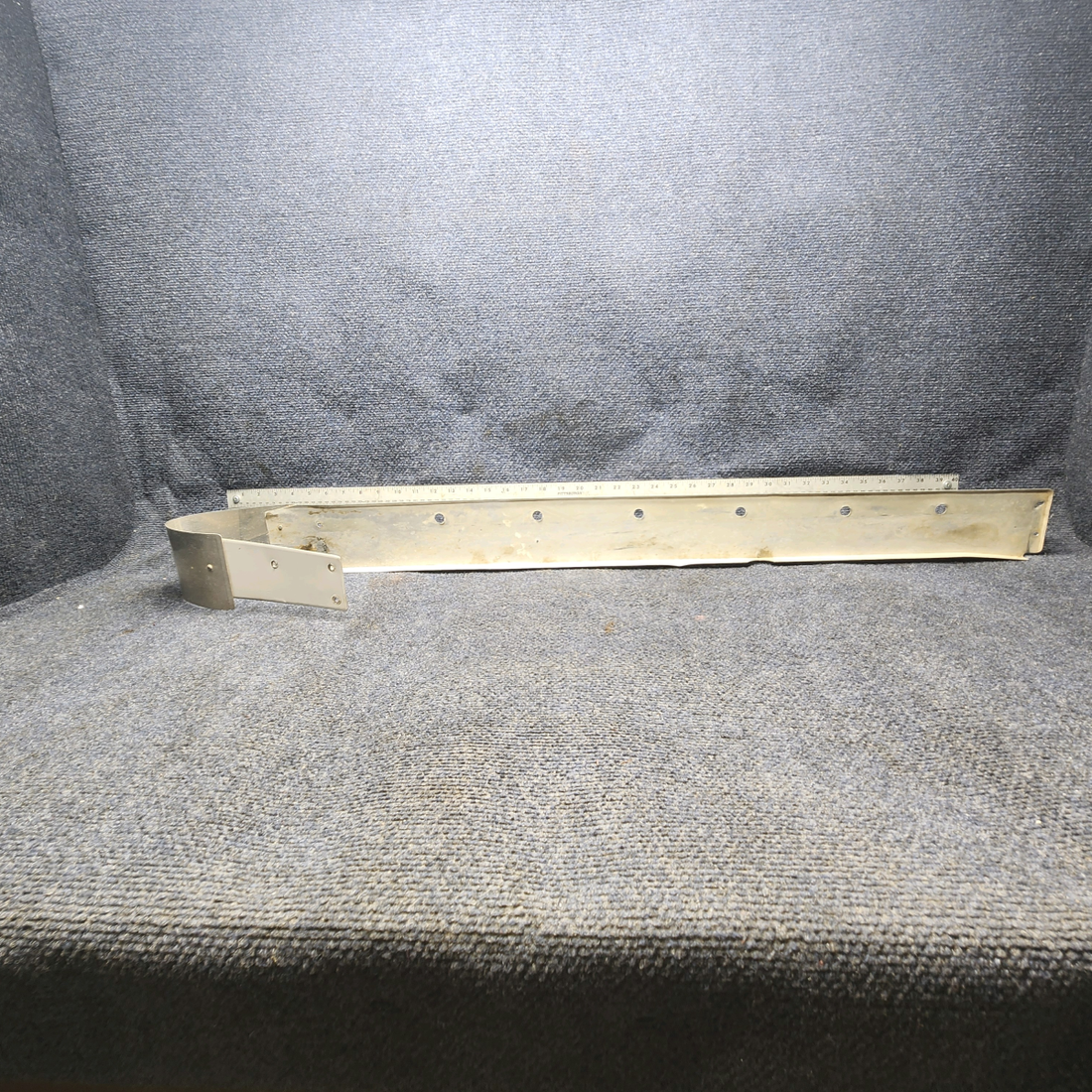 Used aircraft parts for sale, 0426003-19 Cessna C-150J Wing Faring Assy RH