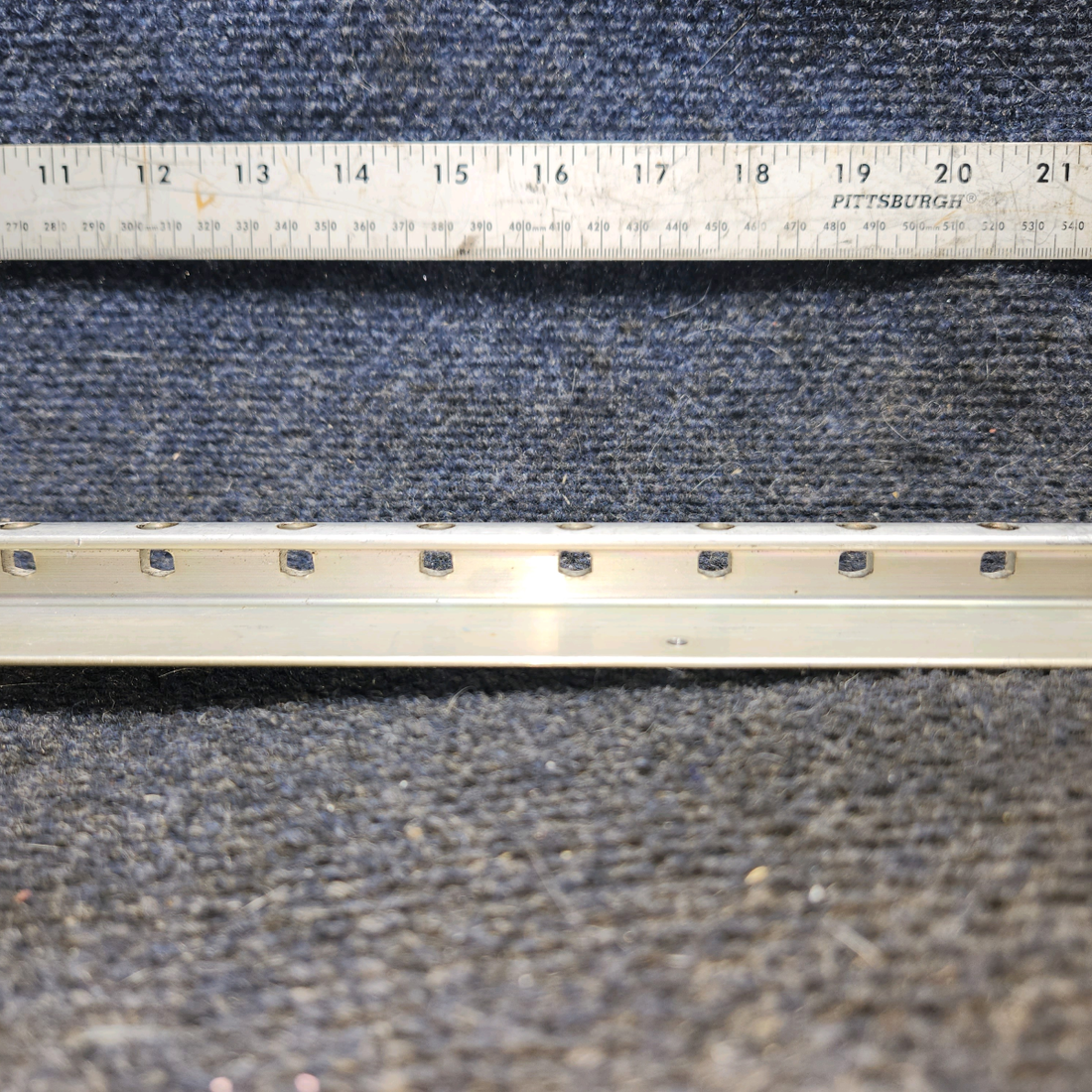 Used aircraft parts for sale, MC0511243-4 cessna 172N Seat Rail – Inboard RH