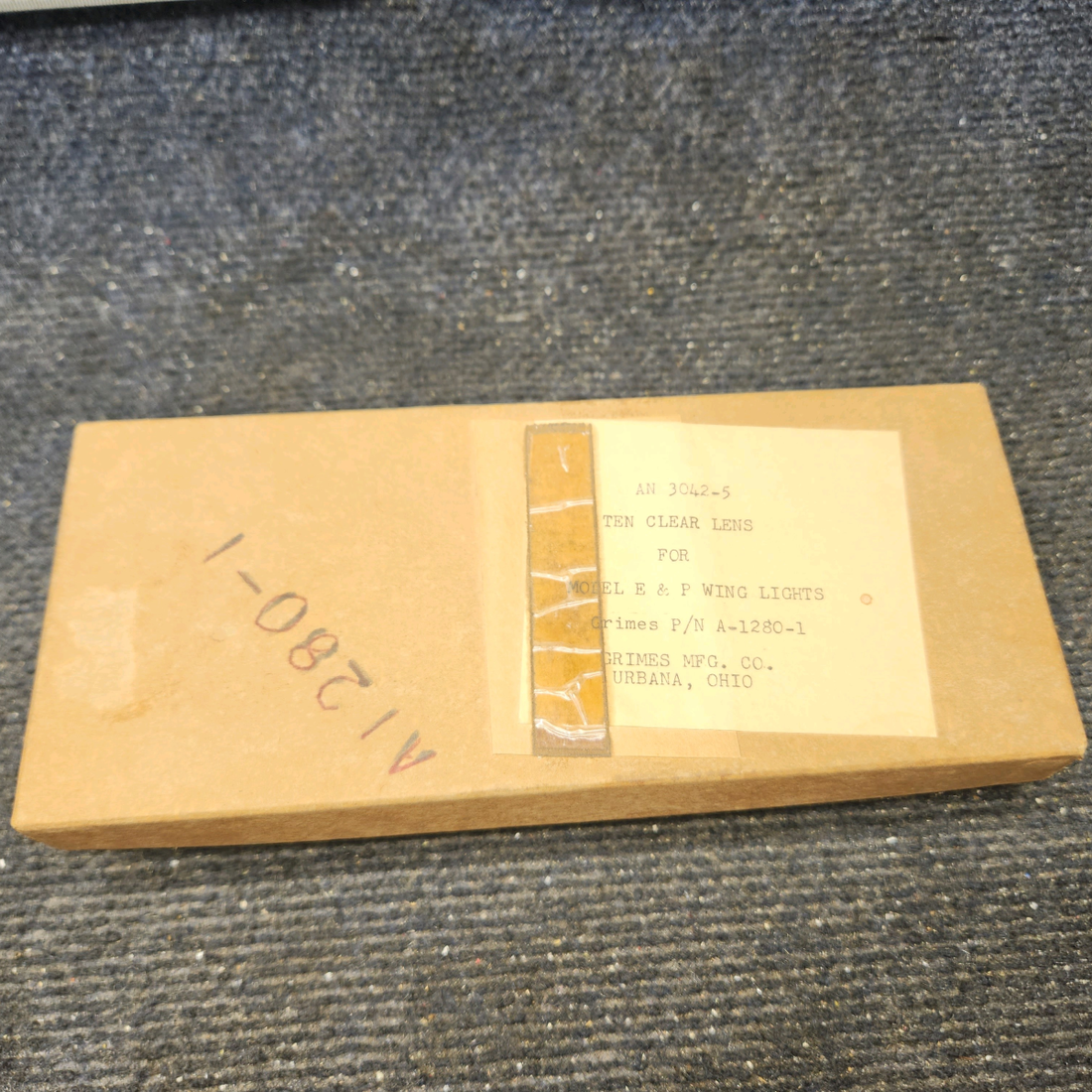 Used aircraft parts for sale, A-1280-1 Grimes Wing Light Clear Lens -  Price per each