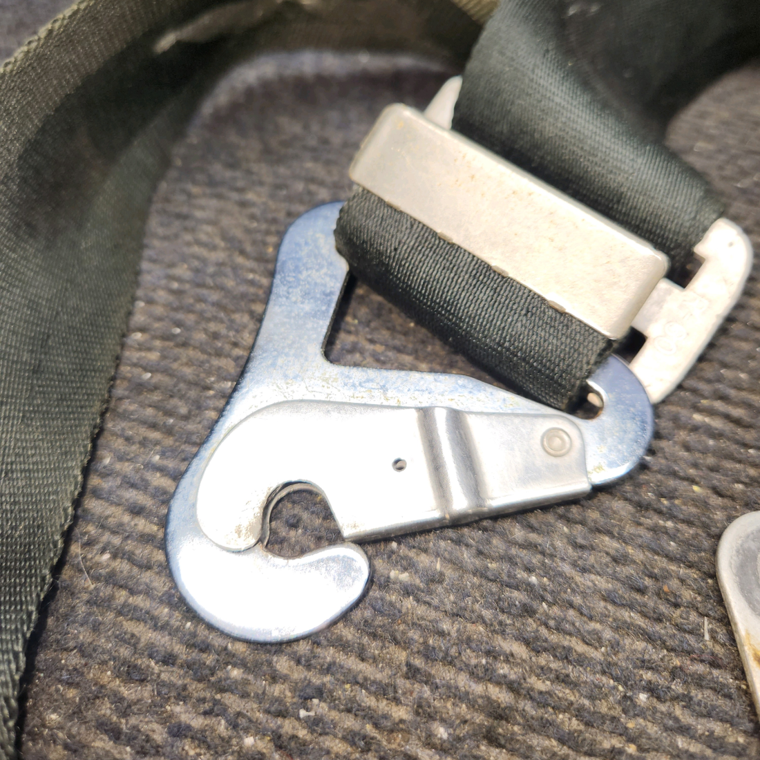 Used aircraft parts for sale, 2-846-745 American Safety cessna 150G Seat Belt Assembly with Anchors