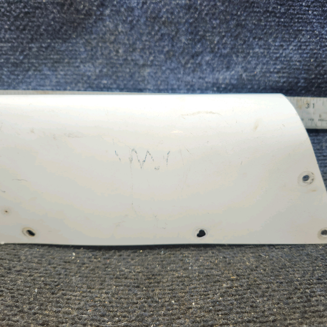 Used aircraft parts for sale, 0531006-112 cessna 172N Rudder Tip