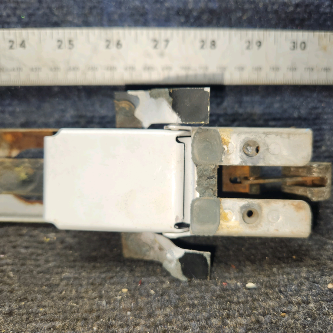 Used aircraft parts for sale, 79434-000 Piper PA-28-140 Cabin Door Latch Assembly