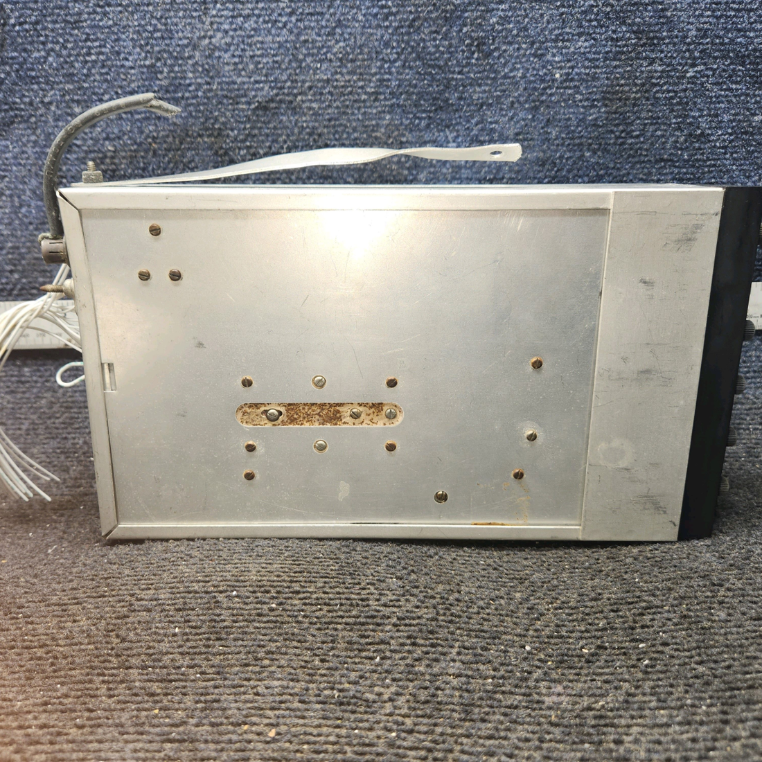 Used aircraft parts for sale, AT-50 Narco Avionics Piper PA-28-140 Transponder with Tray