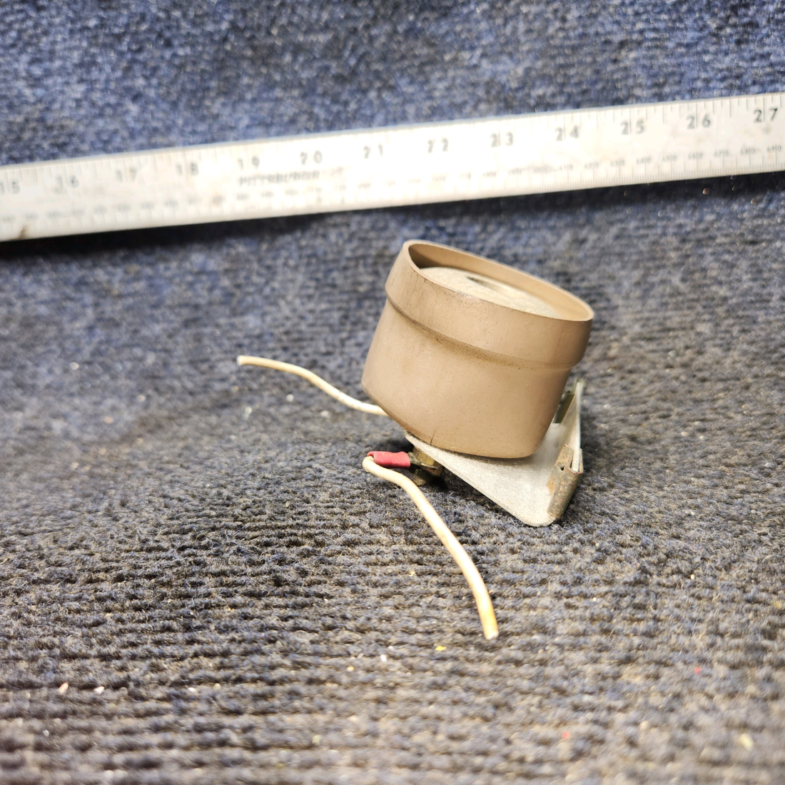 Used aircraft parts for sale, S1407-6 Cessna 182G Stall Warning Horn with Bracket