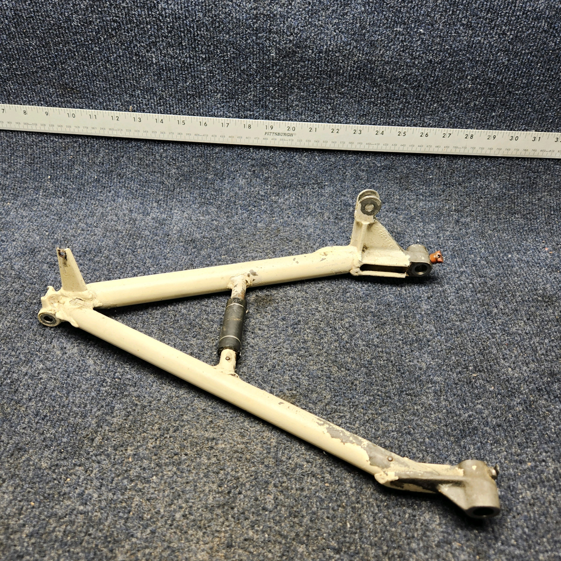 Used aircraft parts for sale, 35-825072 BEECHCRAFT F35 NOSE GEAR RETRACT V BRACE UPPER