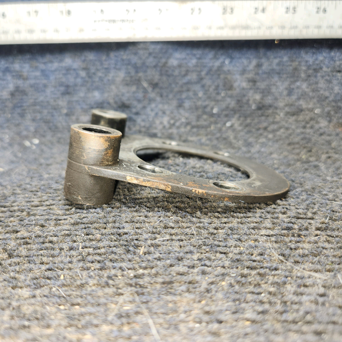 Used aircraft parts for sale, 075-06700 cessna 172N Torque Plate