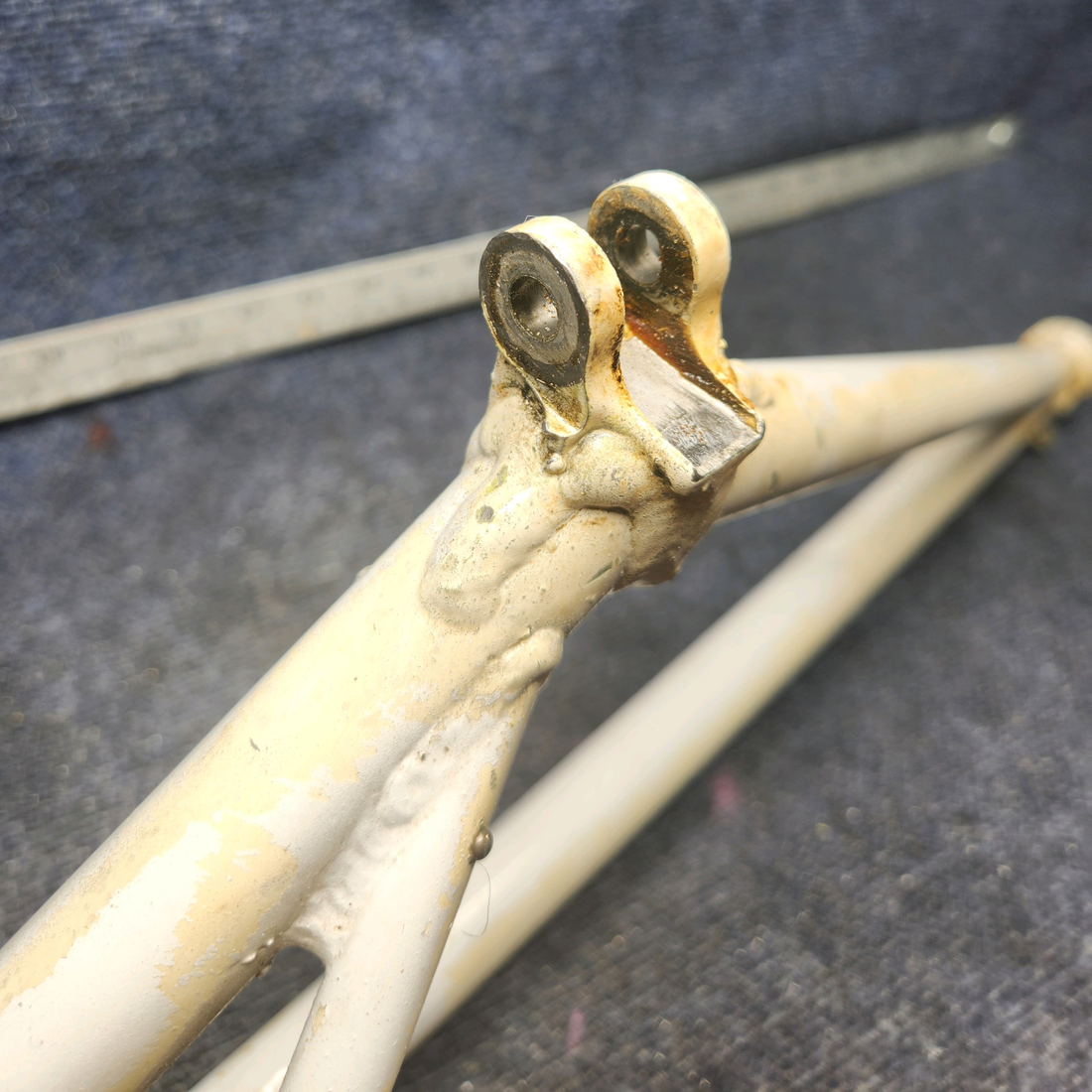 Used aircraft parts for sale, 35-815155-611 Beechcraft F33A MAIN GEAR RETRACT BRACE ASSEMBLY RH