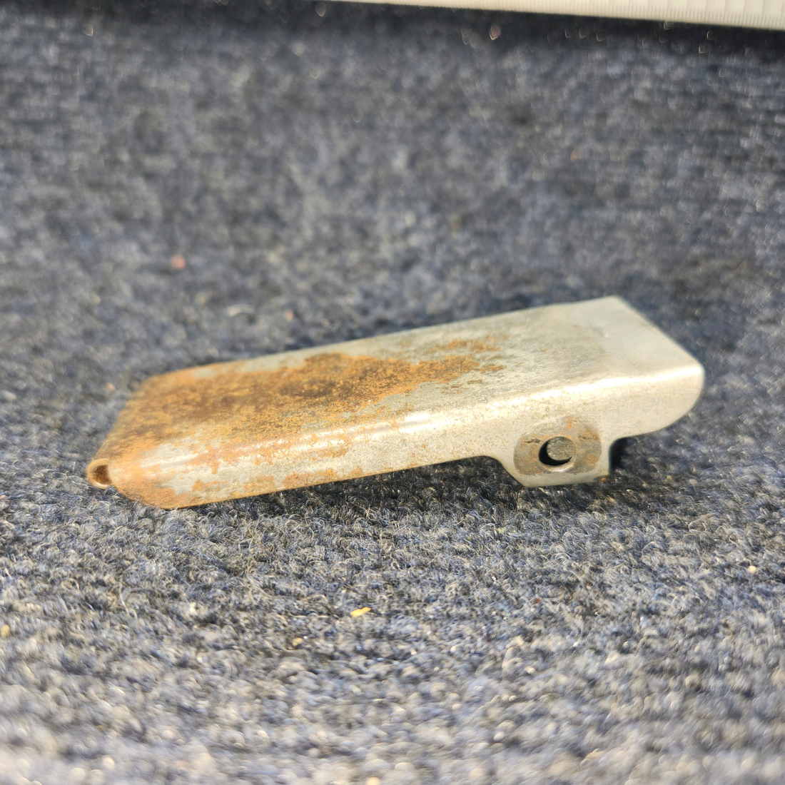 Used aircraft parts for sale, 0413389-4 Cessna C-150J Handle Assy Inside