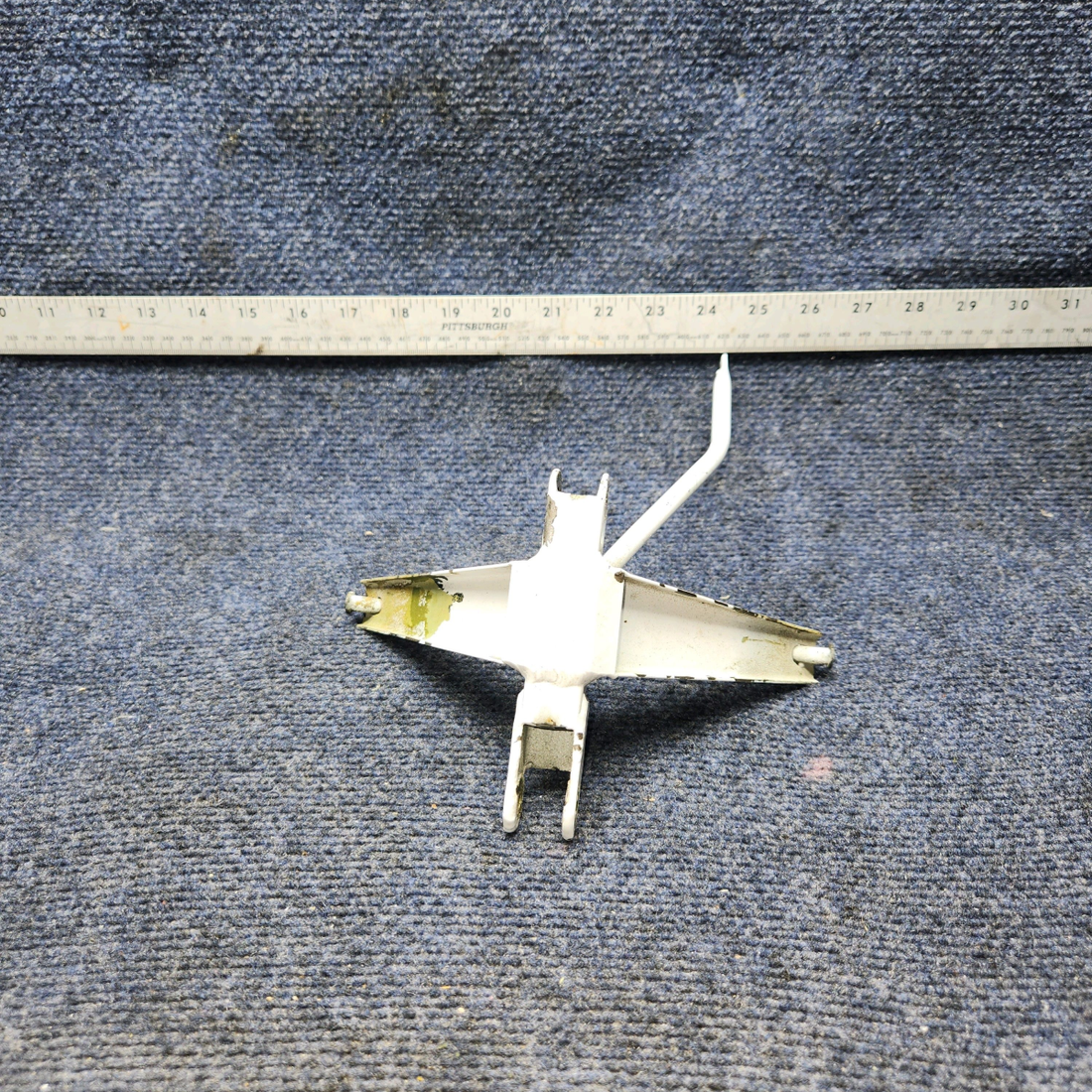Used aircraft parts for sale, 20836-000 PIPER PA-24-250 Stabilator Tab Control Bellcrank Assembly