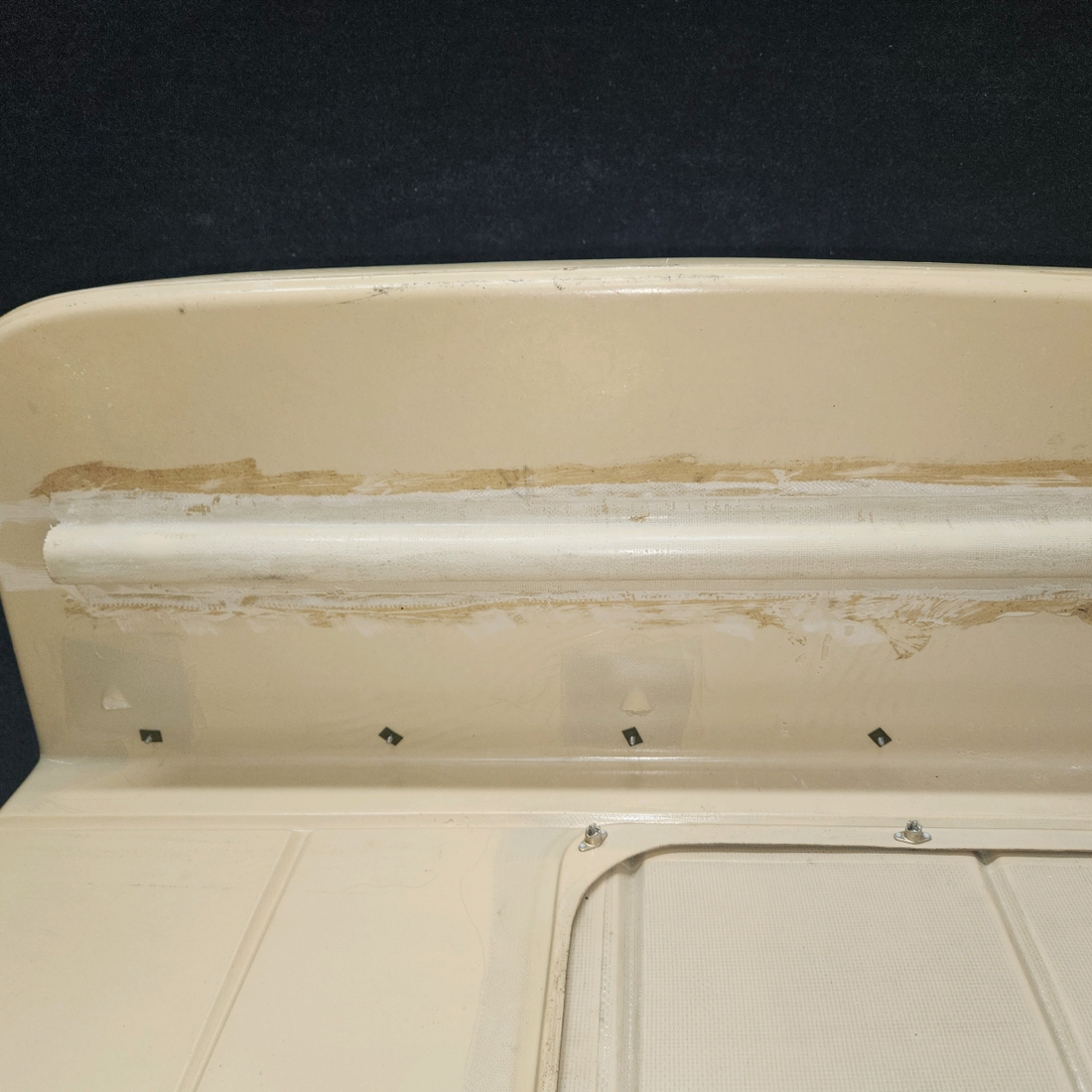 Used aircraft parts for sale, 66670-000 Piper PA28-140 Cabin  Bulkhead Rear Assy With Door