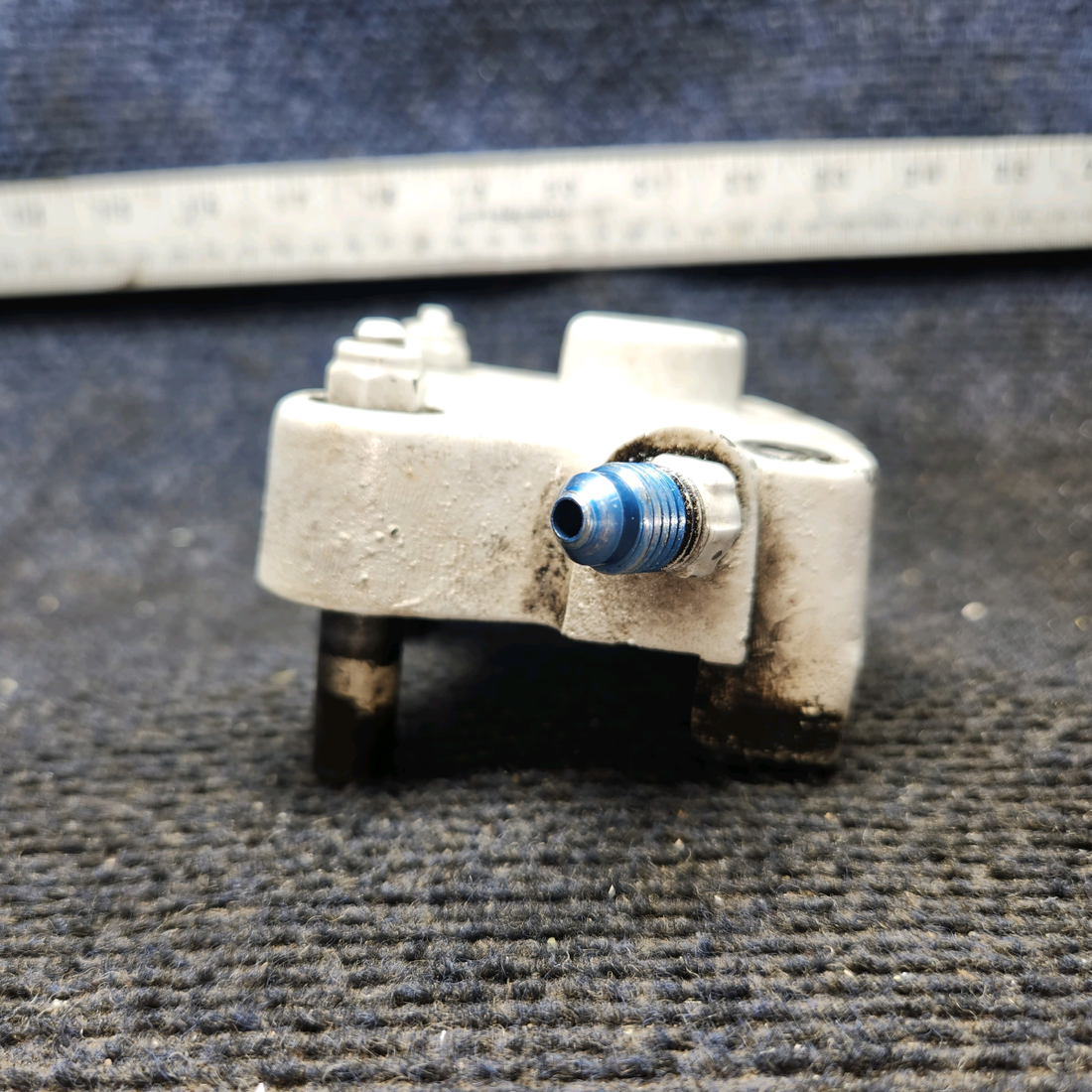 Used aircraft parts for sale, C163030-0108 Cessna 172E Brake Caliper Assembly