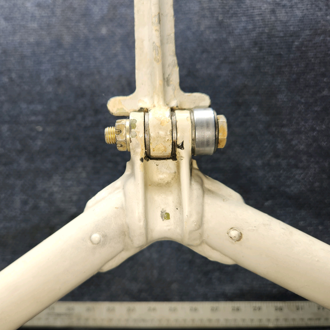 Used aircraft parts for sale, 35-815155-610 BEECHCRAFT 95-55B Main Gear Retract Brace Assy - LH