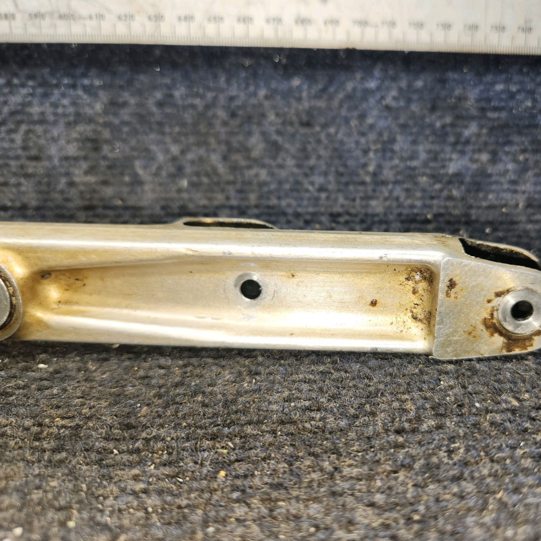 Used aircraft parts for sale, 0743602-1 Cessna 182G Nose Gear Steering Bellcrank