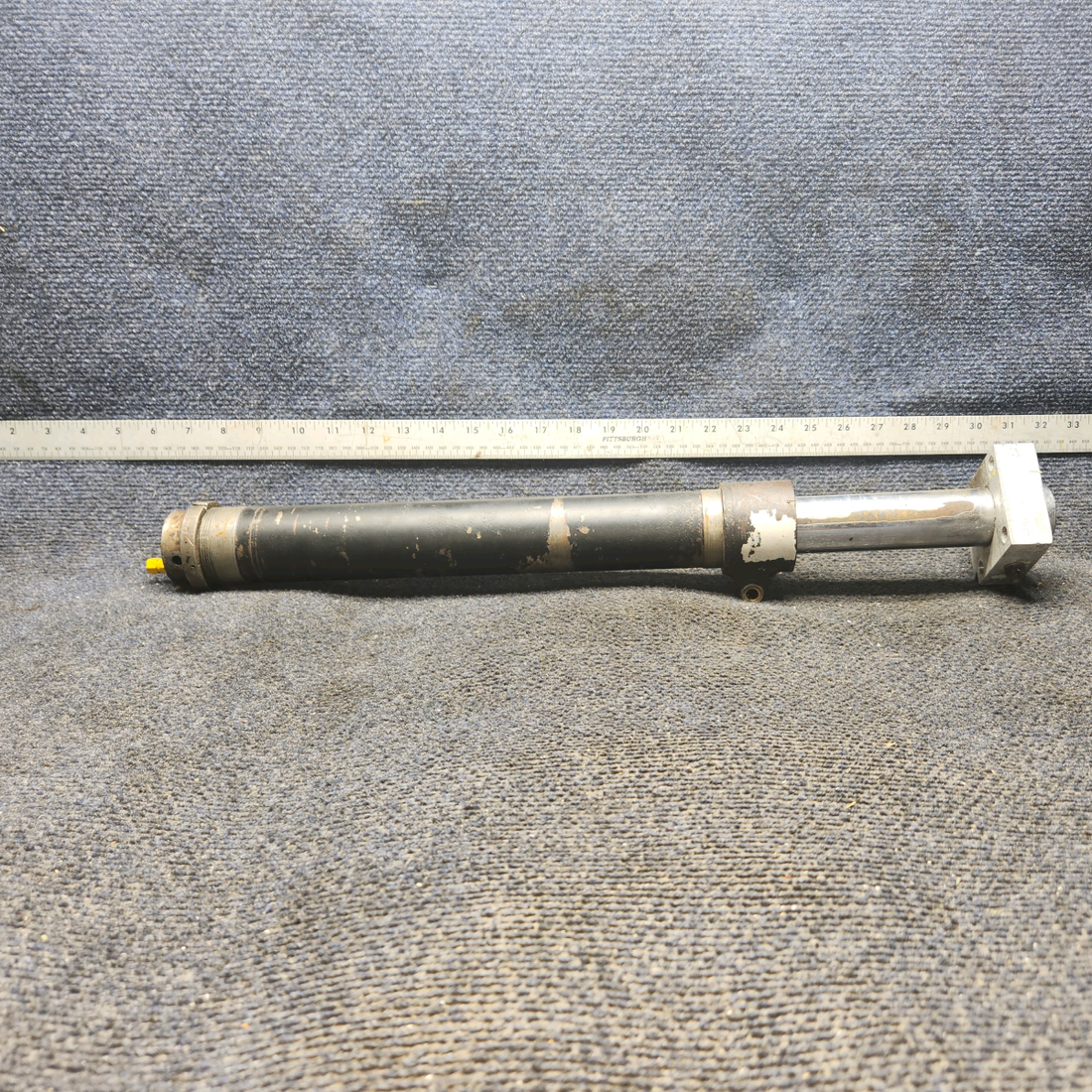 Used aircraft parts for sale, 65010-003 Piper PA28-140 Nose Wheel Strut Assy