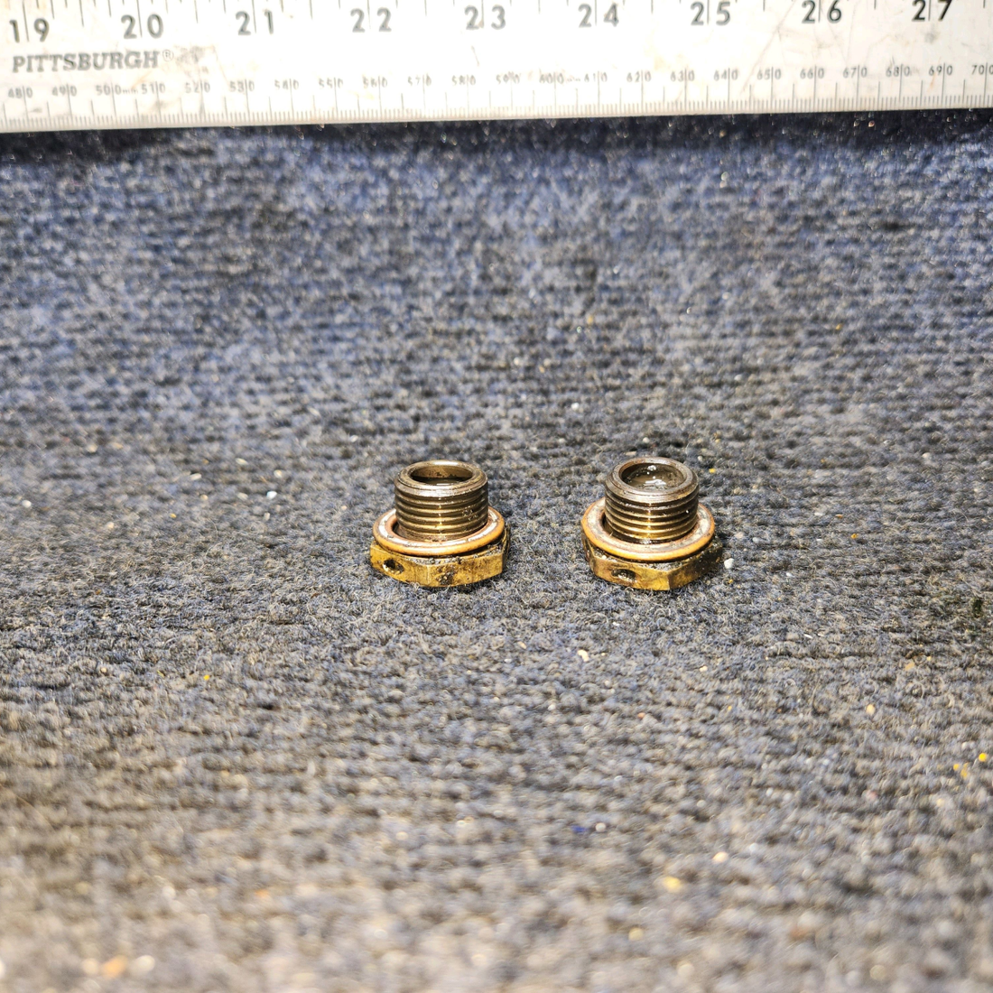 Used aircraft parts for sale, 532432 Continental O-300-D Cessna 172F Plug Sold as a set of 2