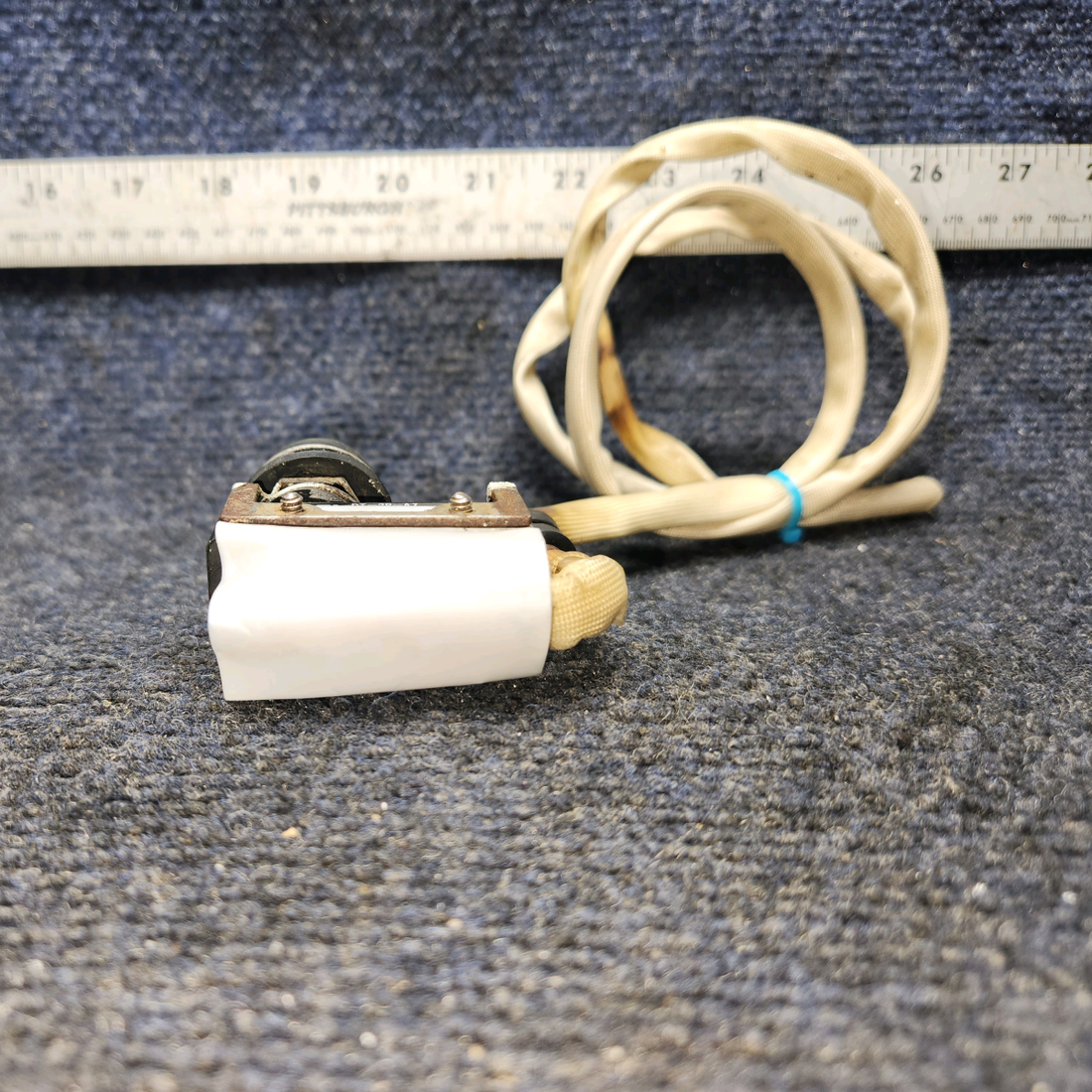 Used aircraft parts for sale, 487-820 PIPER PA-24-250 Nose Gear Switch Assembly