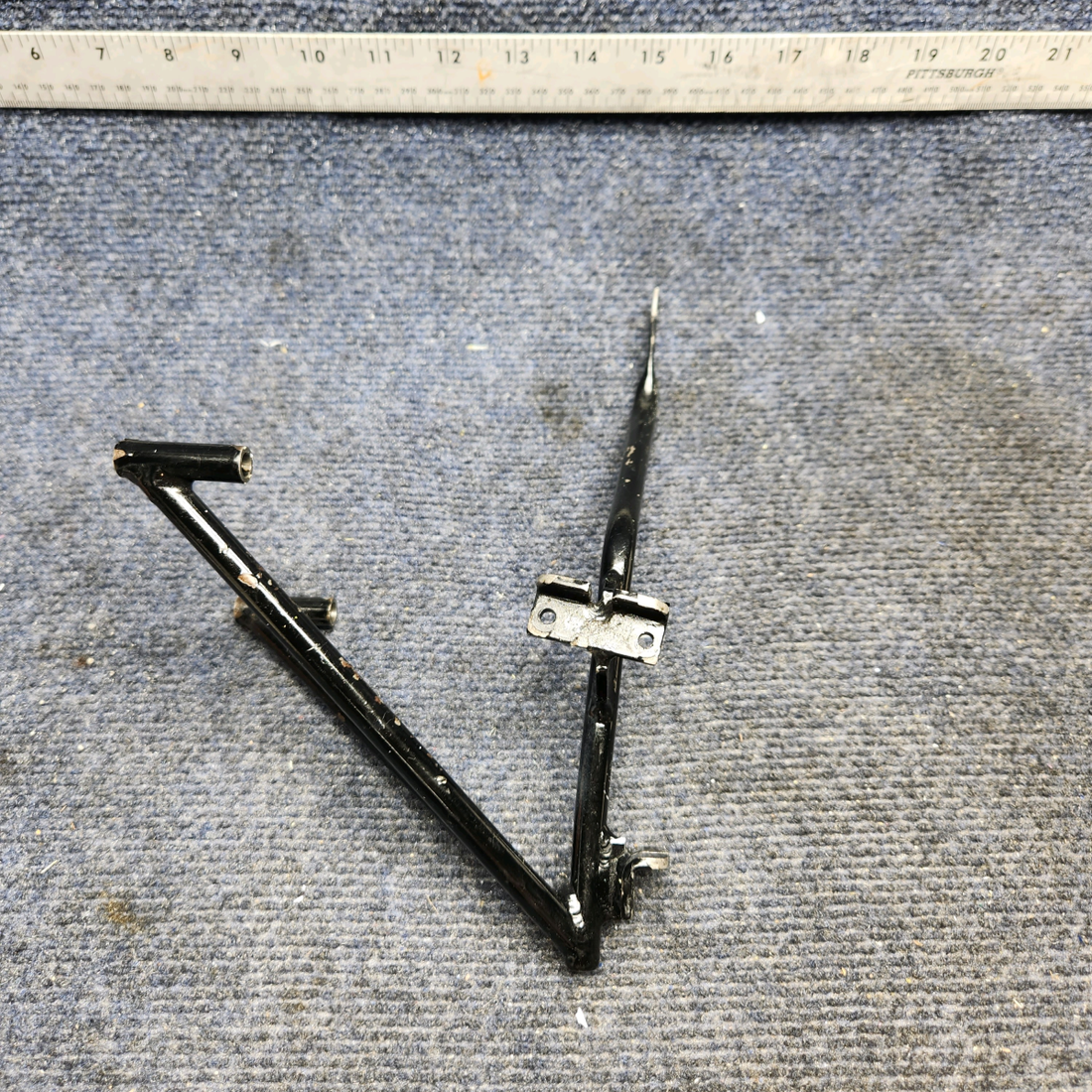 Used aircraft parts for sale, 35379-000 PIPER PA28-161 Warrior III ENGINE CONTROLS SUPPORT