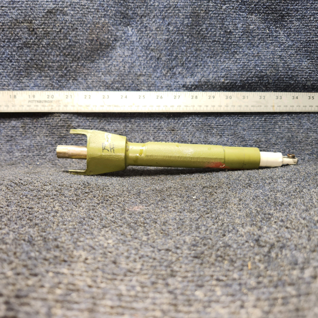 Used aircraft parts for sale, 35-521213 BEECHCRAFT 95-55B Beech Flap Actuator Assembly - RH