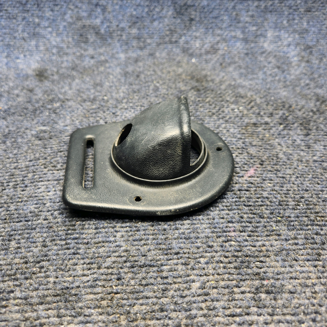 Used aircraft parts for sale, 65735-019 / 65735-018 PIPER PA28-161 Warrior III AIR VENT FLANGE & CUP ASSEMBLY