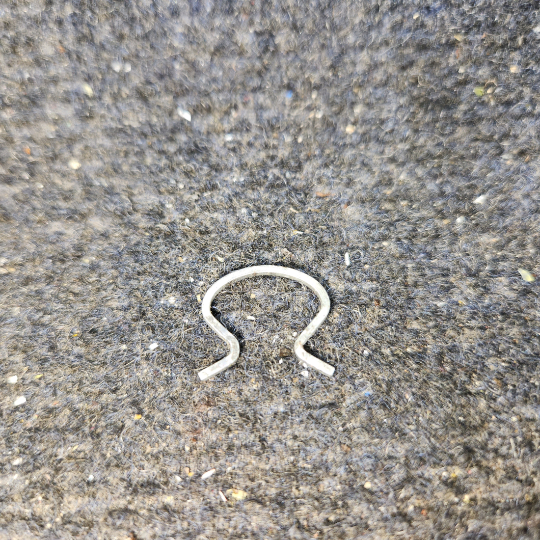 Used aircraft parts for sale, 0711027-1, 0511189-1 Cessna 172E Inside Cabin Door Handle LH or RH w/ Clip